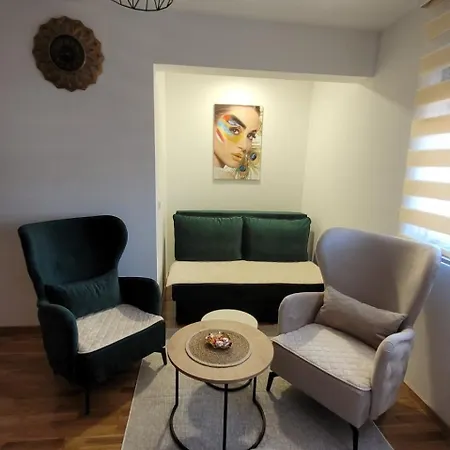 Jana Apartment *